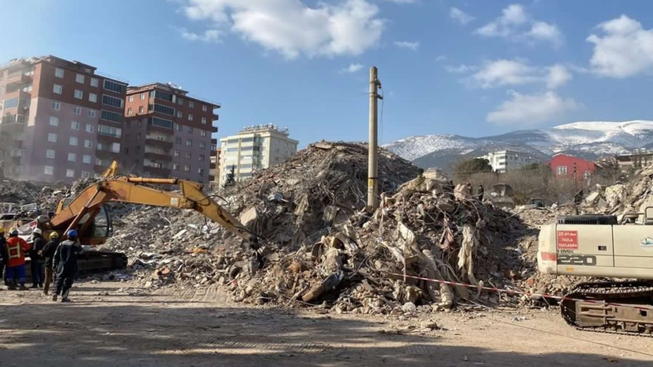 ‘Asrın Felaketi’nde 150 kişinin hayatını kaybetmişti… Palmiye Sitesi’nde karar çıktı