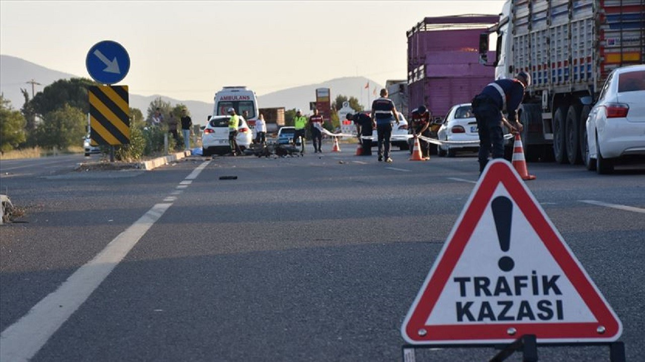 Bayramın acı bilançosu: Arife günü 863 trafik kazası meydana geldi