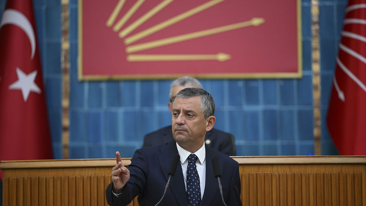 CHP Genel Başkanı Özgür Özel: Emekliye gerçekçi artırım, minimum fiyata orta artış koşul