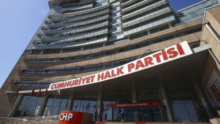 CHP’nin 3 eski Genel Lideri’nden Özel’e dayanak