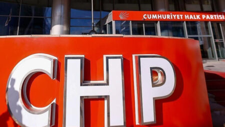 CHP’nin kurultay davasına ait misyonsuzluk kararı kaldırıldı