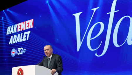 Cumhurbaşkanı Erdoğan: Kamu çalışanlarını enflasyona ezdirmeyeceğiz