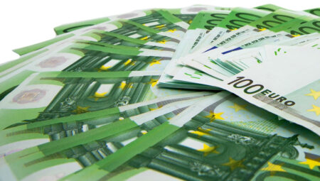 Dolar çakıldı, Euro sert yükseldi! Euro/TL’de yeni rekor