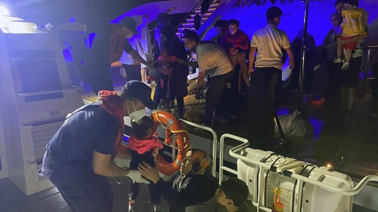 Fethiye açıklarındaki sistemsiz göçmenler kurtarıldı