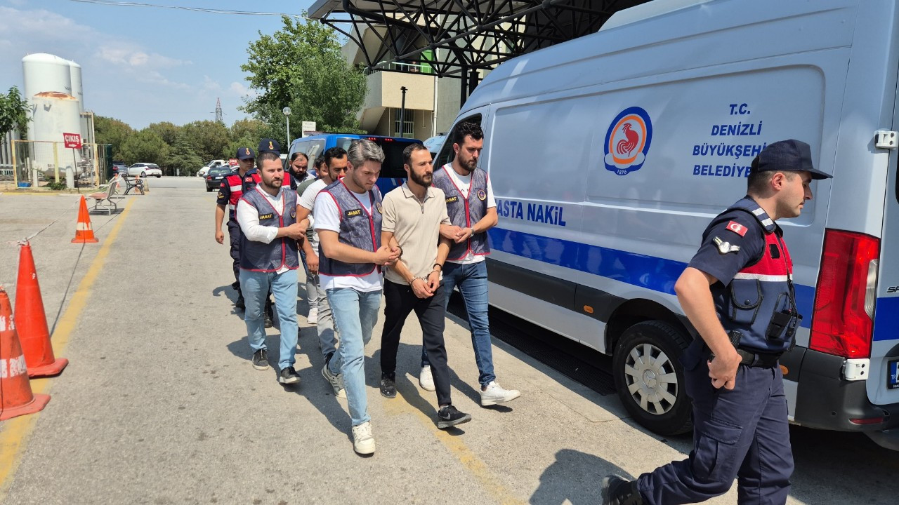 Gündüz vakti çalıştığı işyerini soydu, işverenine mevt tehditli not bıraktı