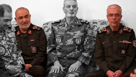 İran ordusunda iki en üst düzey kayıp! Genelkurmay Başkanı Bakıri ve Devrim Muhafızları Kumandanı Selami öldü
