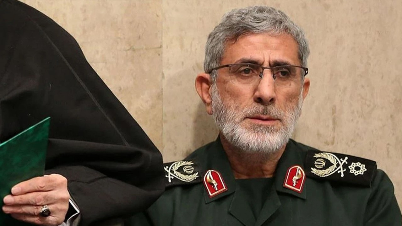 İsrail’in taarruzunda öldürüldüğü argüman edilen İranlı general Kaani, Tahran’daki şovlara katıldı