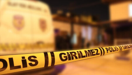 İzmir Alaçatı’da iş insanı silahla bacağından vuruldu