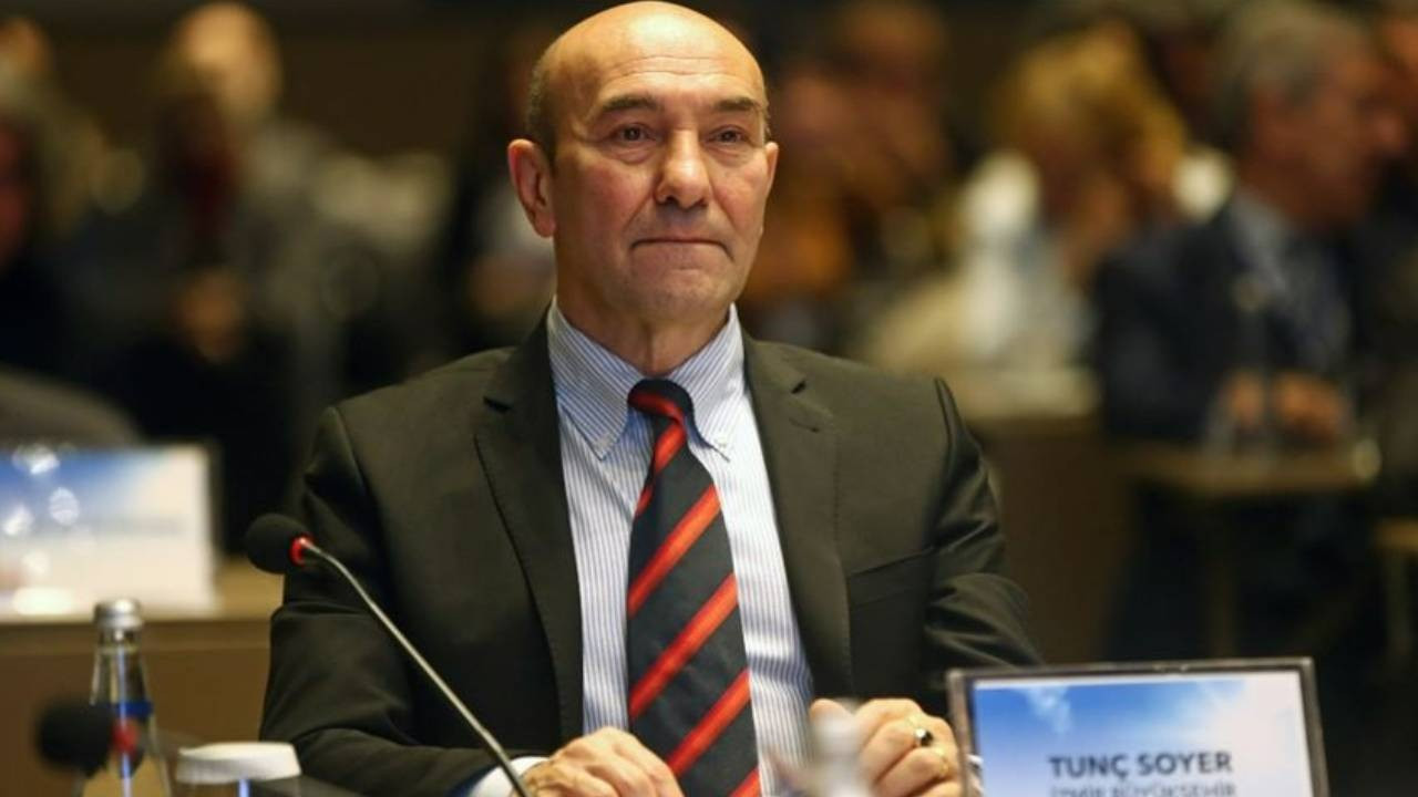 İzmir Büyükşehir Belediyesine yönelik yolsuzluk soruşturması: Eski İzmir Büyükşehir Belediye Tunç Soyer gözaltına alındı