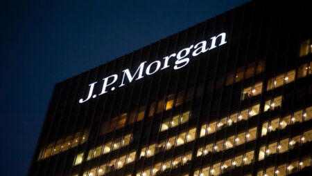 JPMorgan, Tesla’nın kâr varsayımlarını aşağı çekti