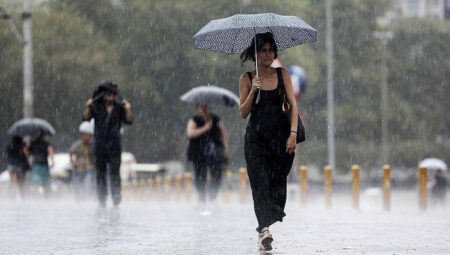 Kuzeyde sağanak, batıda sıcak! Meteoroloji açıkladı: Bugün hava nasıl olacak?