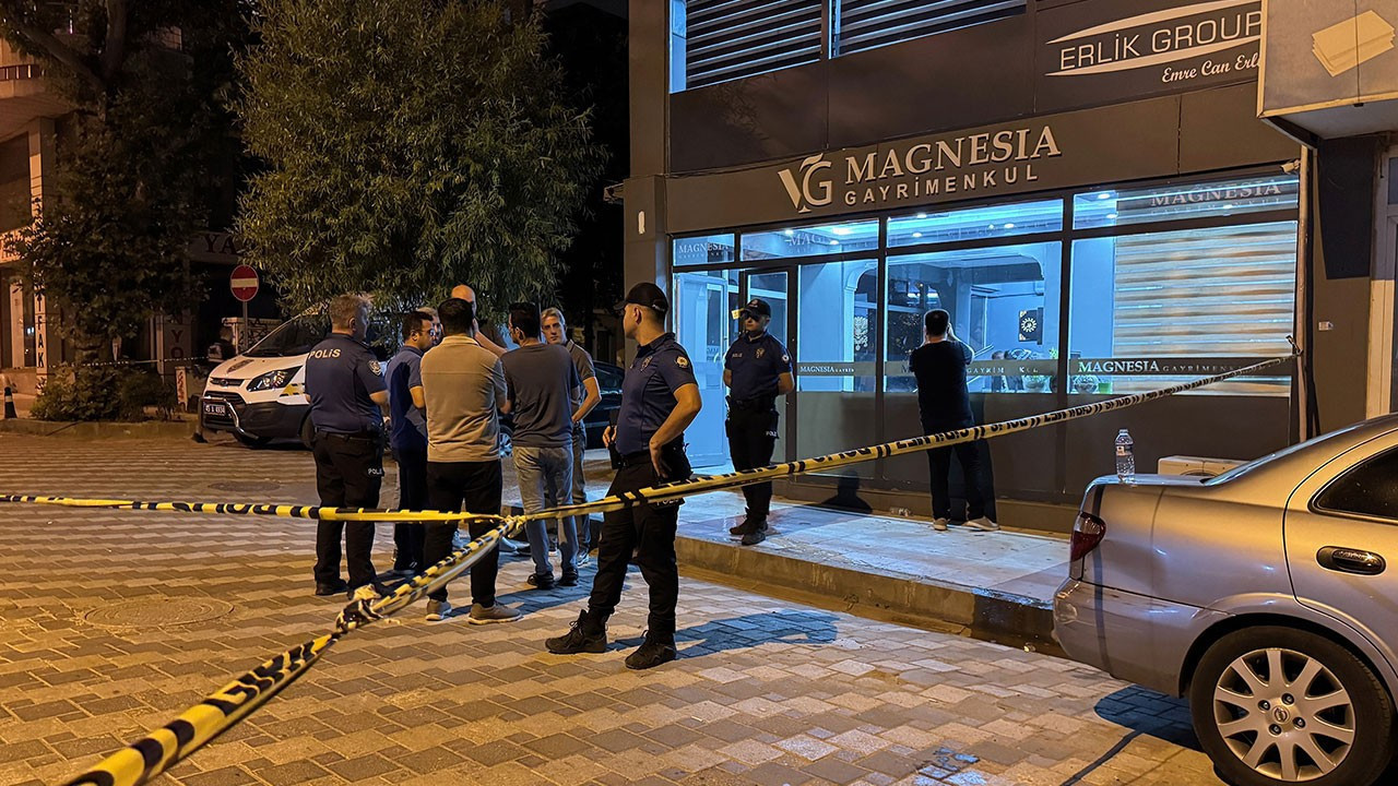 Manisa’da emlak ofisinde silahlı hengame: 1 meyyit, 3 yaralı
