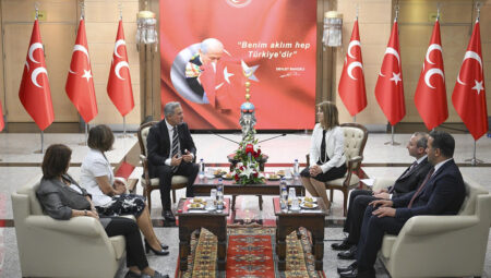 MHP ve DEM Parti bayramlaştı: ‘Terörsüz Türkiye’ vurgusu öne çıktı
