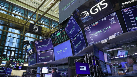 Nasdaq ve S&P 500’den rekor! Tüm vakitlerin en yüksek düzeyini gördü