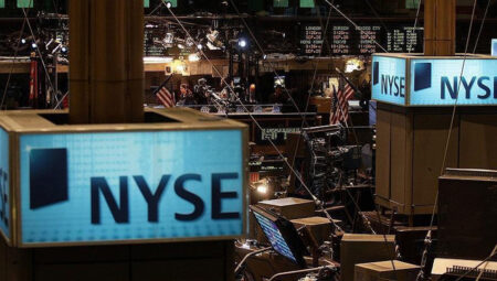 New York borsası güne karışık seyirle başladı.