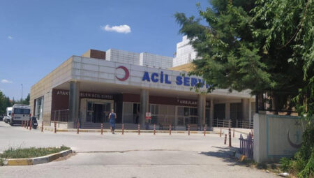 Okulun son günü öğretmenler yumruklu hengame etti