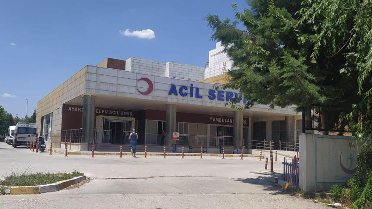 Okulun son günü öğretmenler yumruklu hengame etti