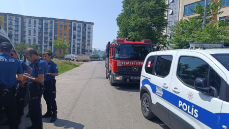 Parasını alamadığını söyledi, kendini yakmakla tehdit etti