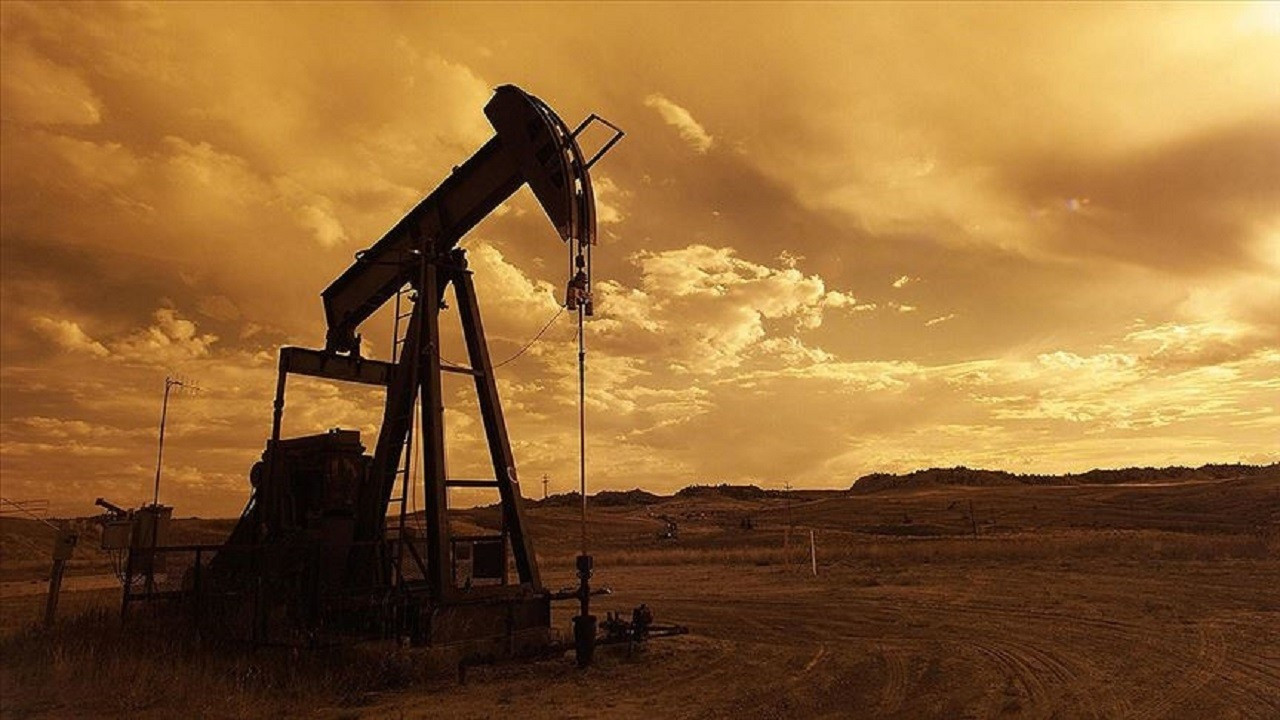 Petrol fiyatları İsrail-İran tansiyonunun akabinde yüzde 11 arttı: Uzmanı kısa ve orta vade fiyat beklentilerini açıkladı