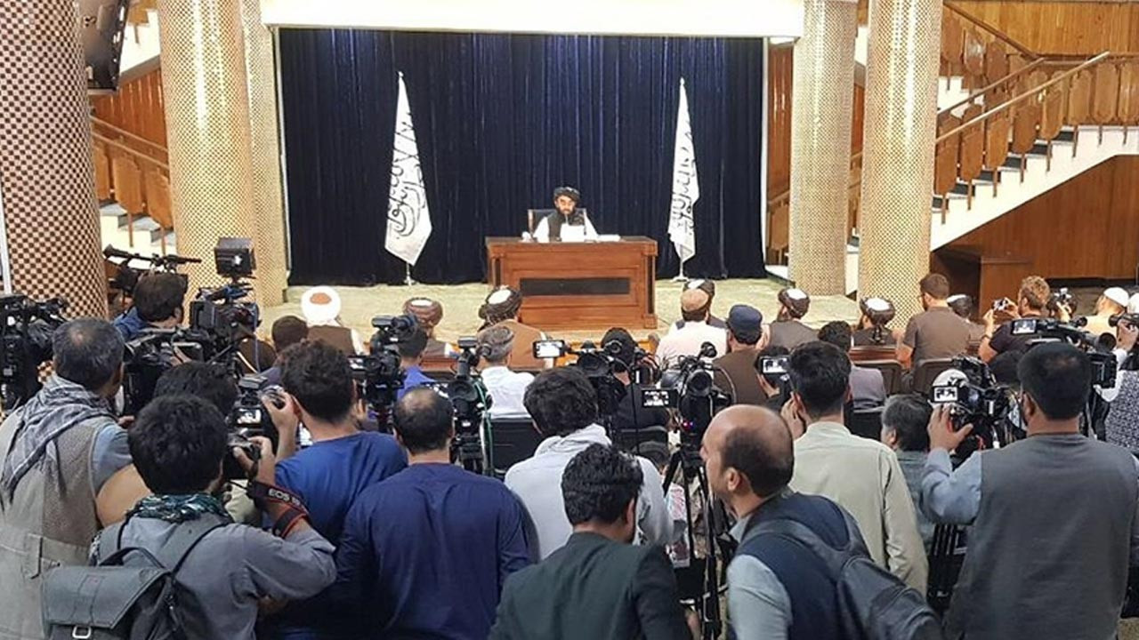 Rusya, Afganistan idaresini resmen tanıyan birinci ülke oldu