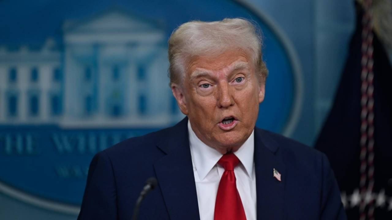 Trump, Kanada mallarına yüzde 35 tarife uygulanacağını duyurdu